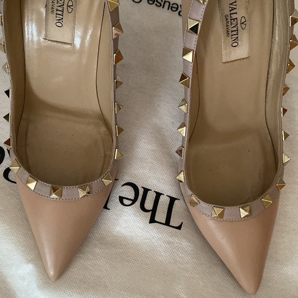 Auth. Valentino Rockstud Heels. Sz. 36. Nude. - Picture 9 of 14